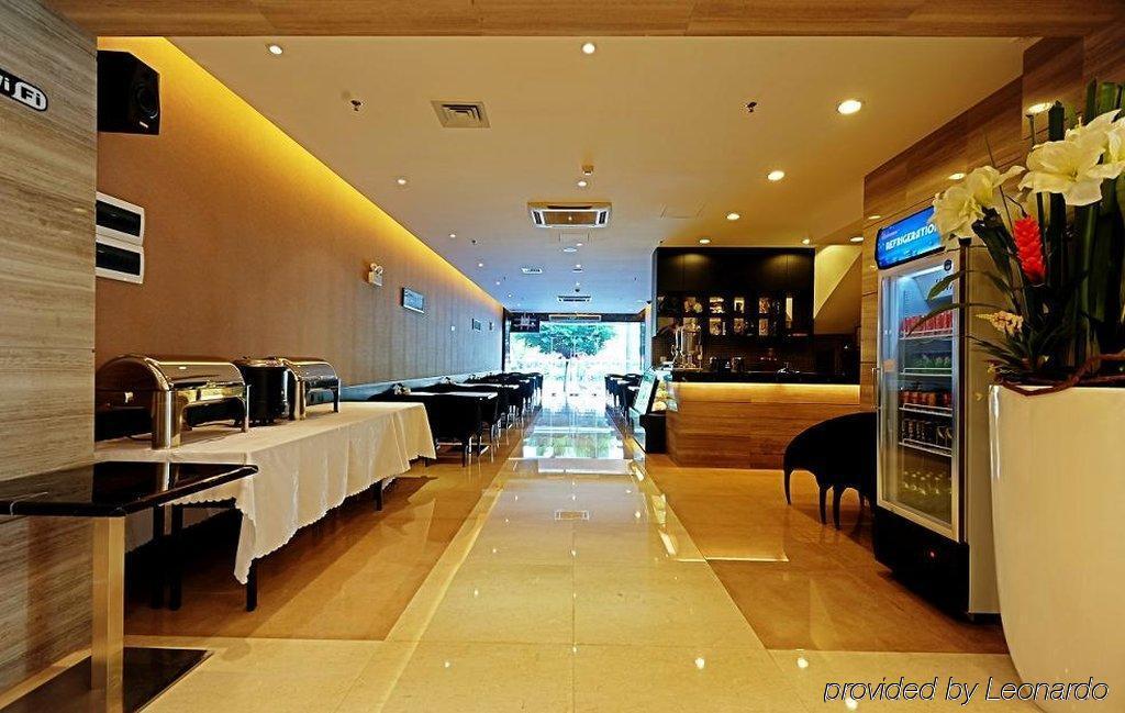 Bauhinia 3*