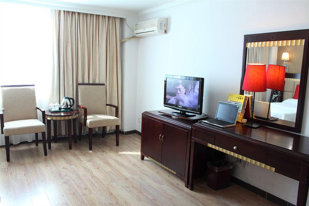 Join Shipai Qiao Metro Branch 4*
