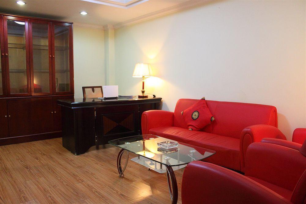 Join Shipai Qiao Metro Branch 4*