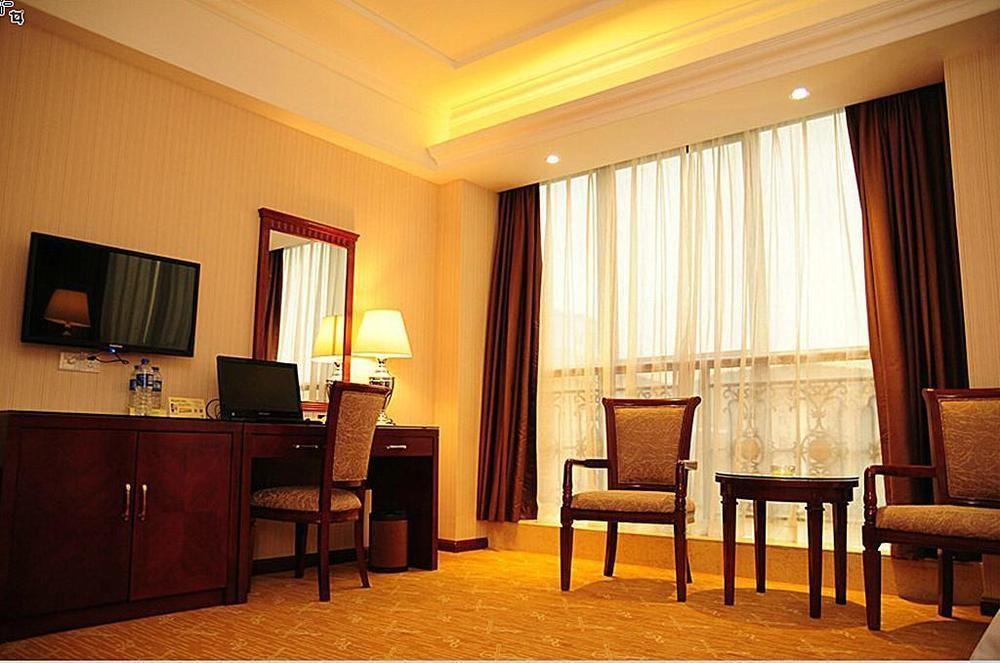 Vienna Dekang Road Hotel