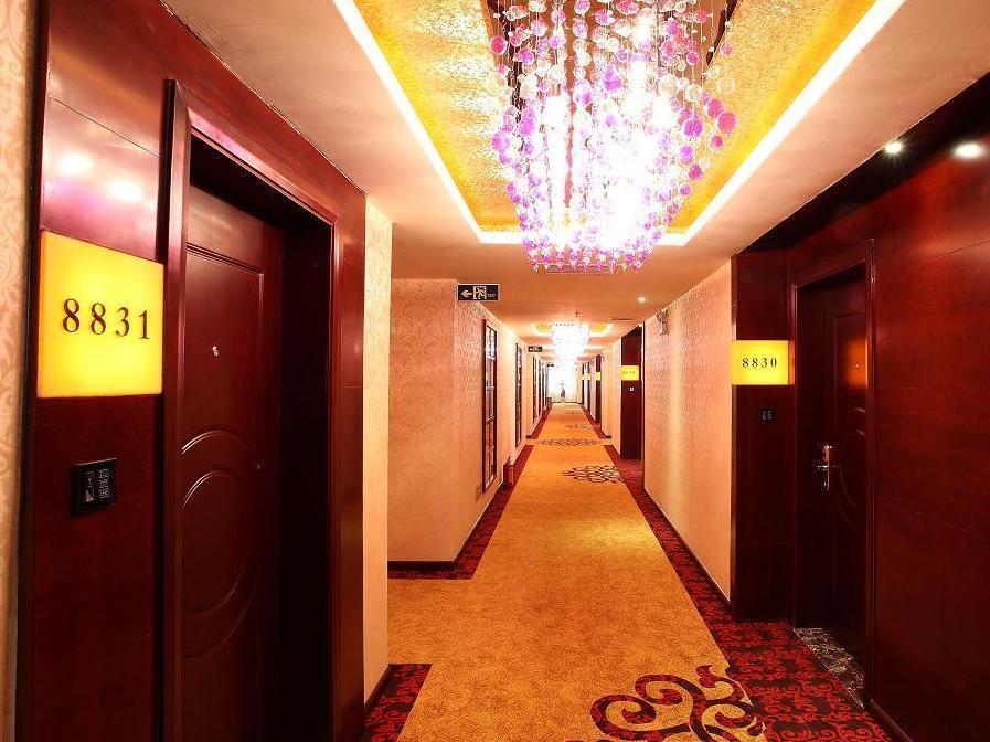 Vienna Classic Zhongshan Ave Tangxia Branch Hotel