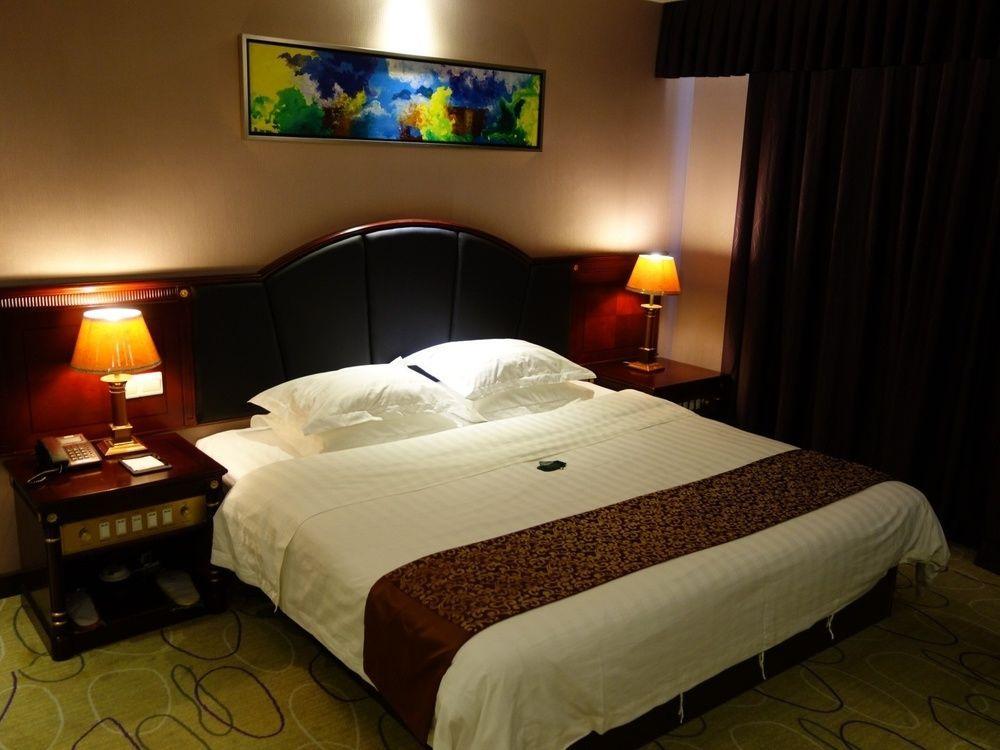 Nanzhou Hotel