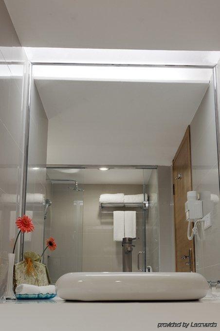 Orange Select Huanshi East Road 3*