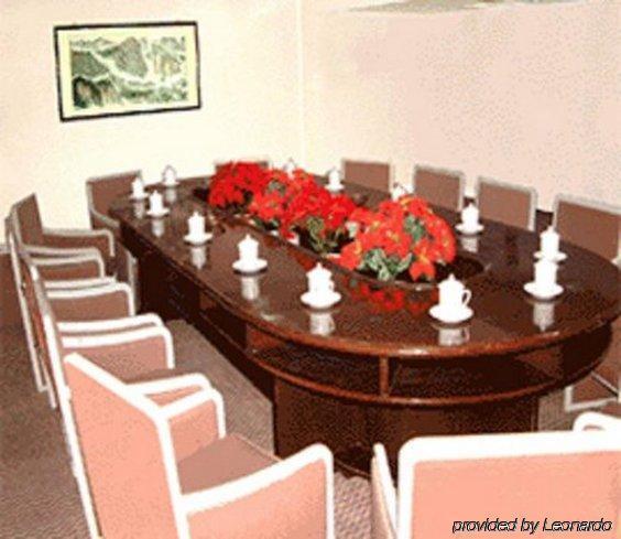 Guang Dong Hotel 2*