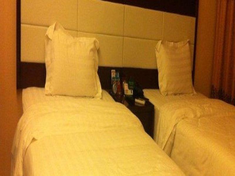 Aohua International Apartemen
