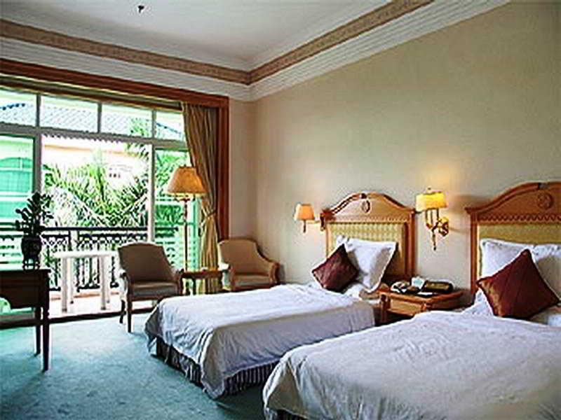 Shunde Country Garden 4*