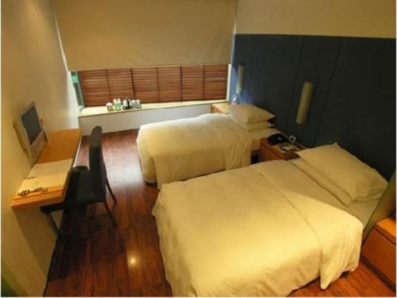 Elan 3*