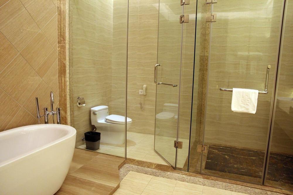 Water Way Hotel 4*