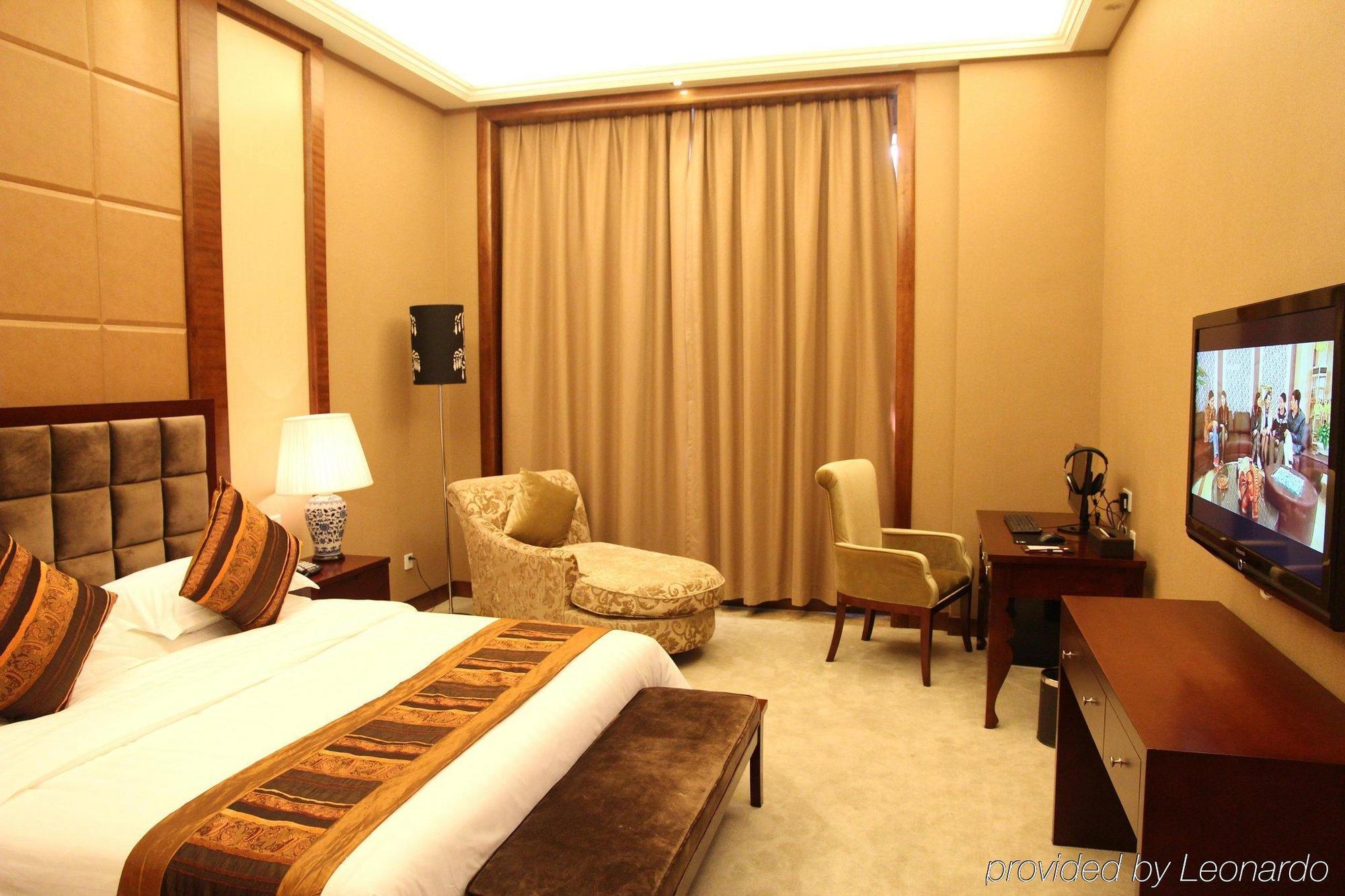 Water Way Hotel 4*