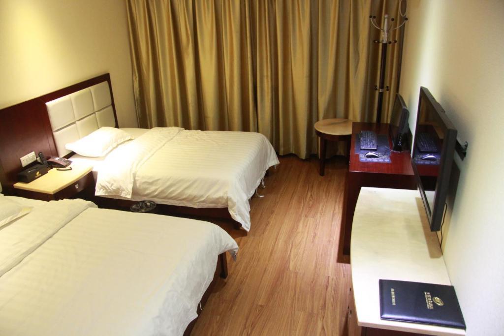 Lu Jiang Tian Yue Hotel