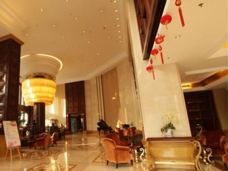 Hotel Grand Royal 4*