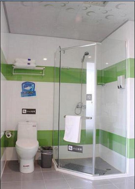 Hotel 7days Beijing Road Subway Station 2*