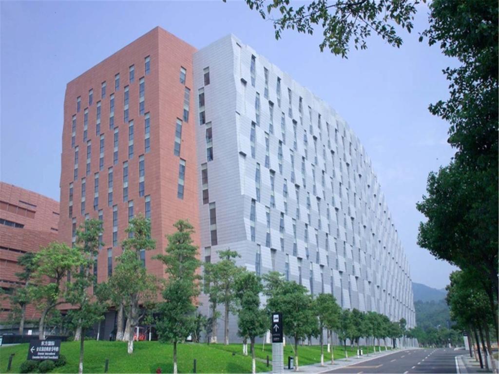 Hotel Baiyun International Convention Center 5*