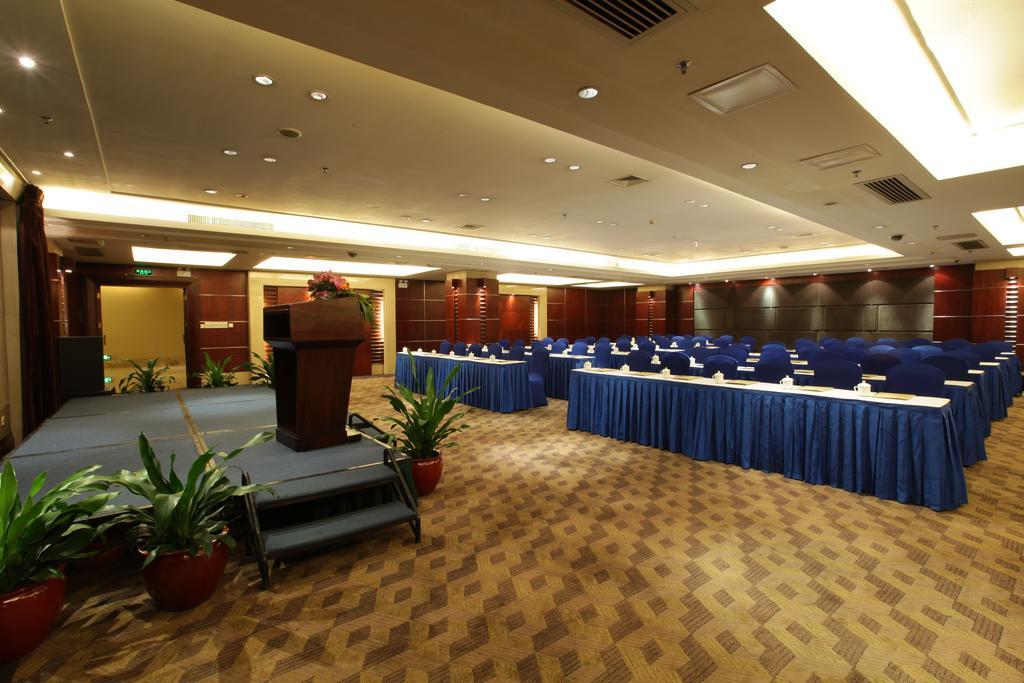 Hotel Grand Royal