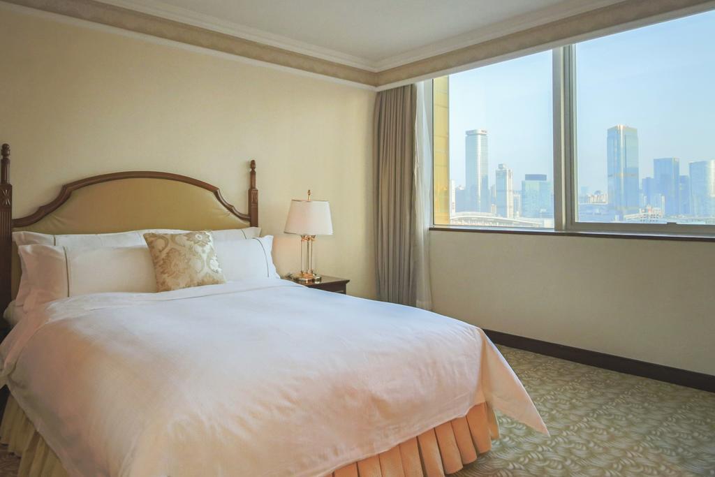 China Mayors Plaza - Free Shuttle Between And Exhibition Center & Exhibitor Registration Counter During Fair Hotel Guangzhou