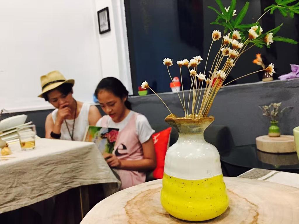 Zhaohuaxishi Youth Homestay *