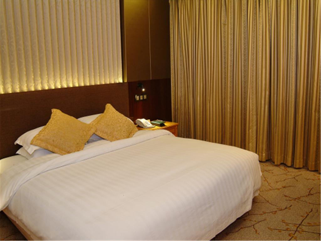 Guangdong Hotel-free Shuttle & Registration Counter Service During Fair 4* Guangzhou