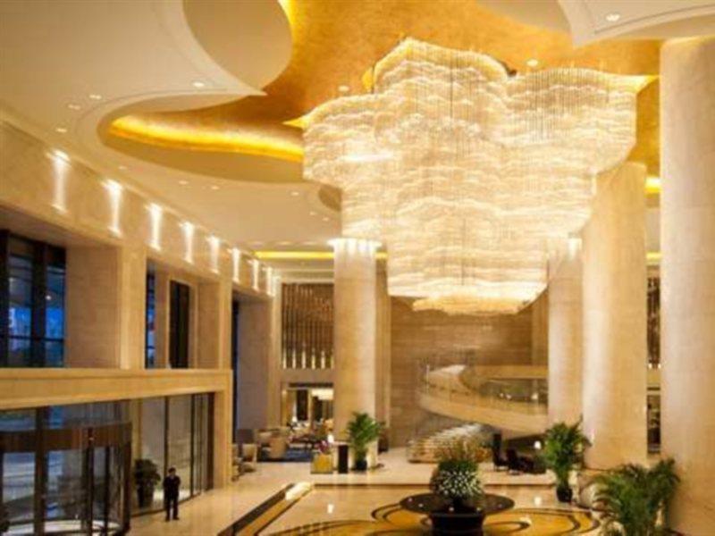 Hilton Baiyun - Free Shuttle For Fair Period, Close To Luhu Golf Club & Leather Market
