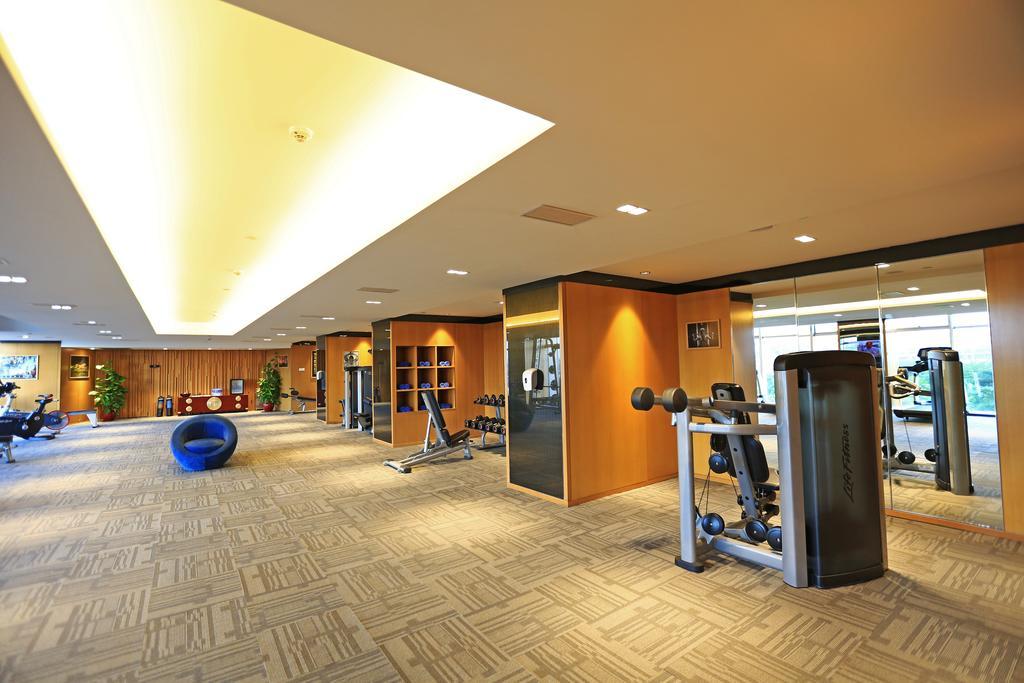 Pullman Baiyun Airport - Free Shuttle Bus & Official Registration Agency During Fair Hotel Guangzhou