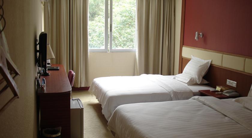 Taojin Hotel 2*