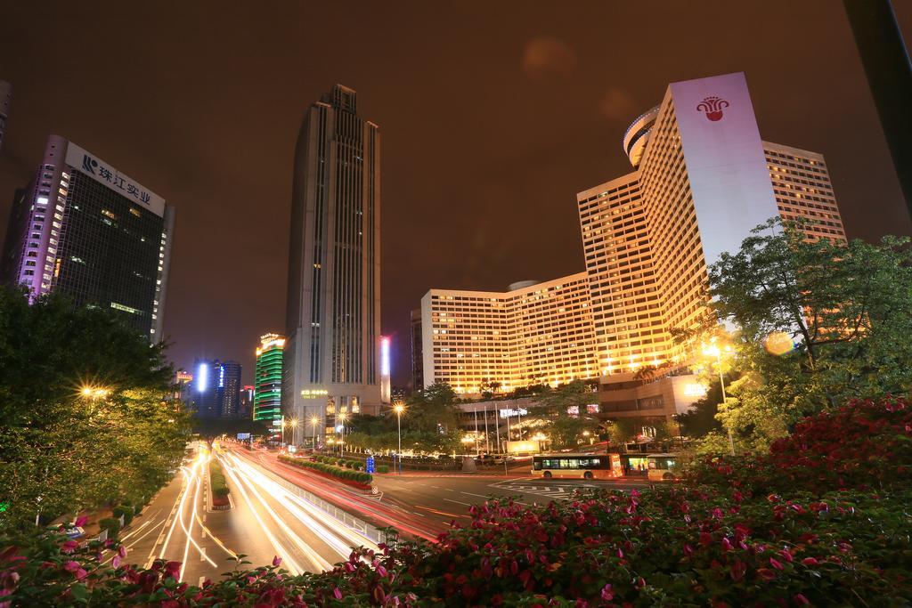 Yoyo International Hotel-the Legend Building-1mins To Line5 Taojin Stn-free Shuttle Bus For Fair Guangzhou