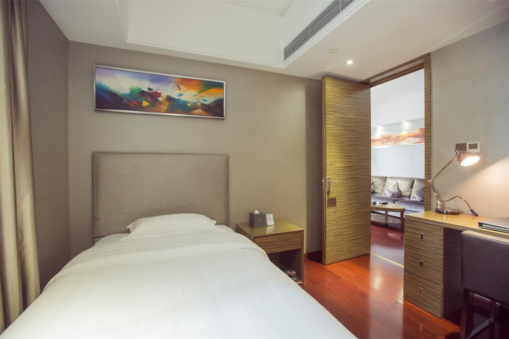 Hotel La Perle International - Free Shuttle Between And Exhibition Center During Fair & Exhibitor Registration Counter