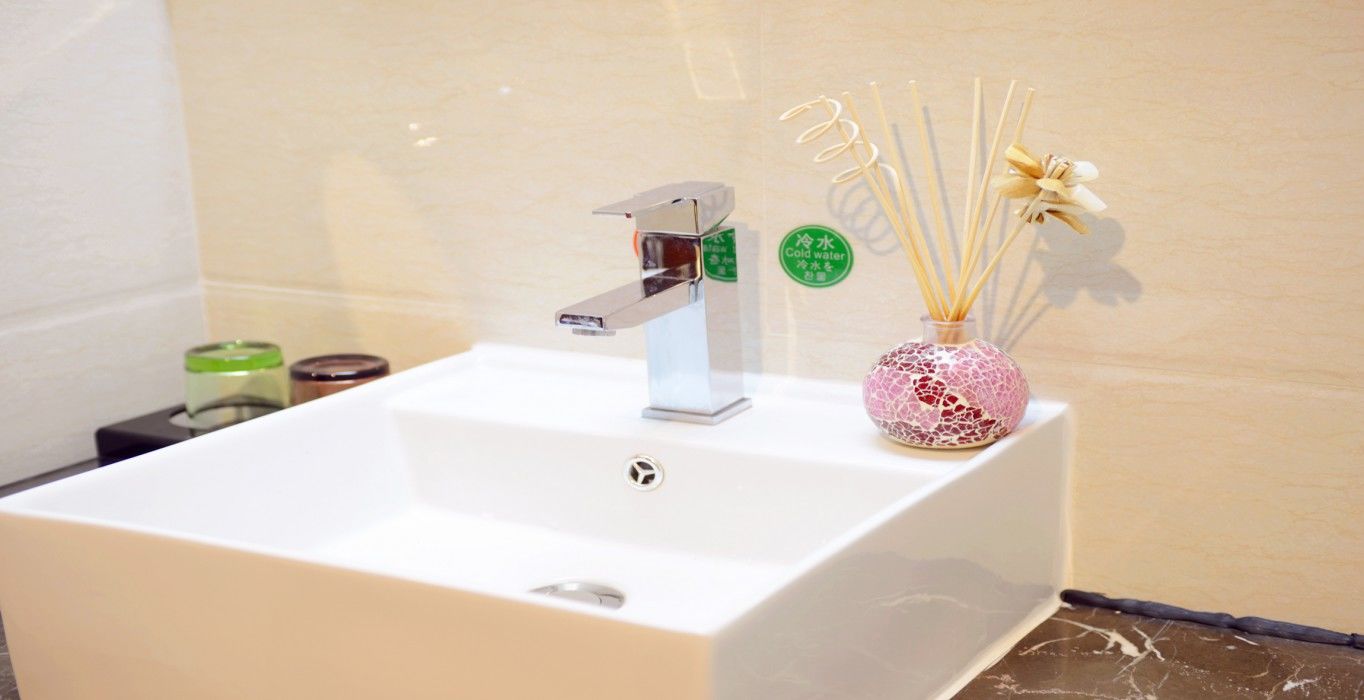 Junye International 4*
