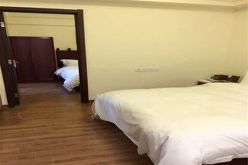 Nuomo Country Garden Baiyun Airport Apartment *