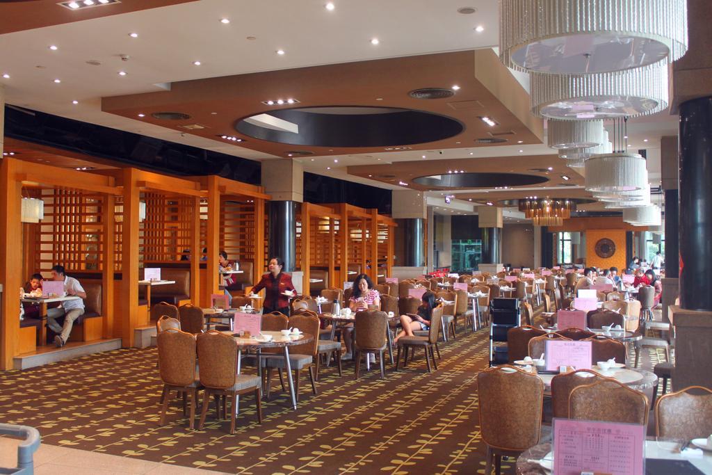Regal Riviera 4*