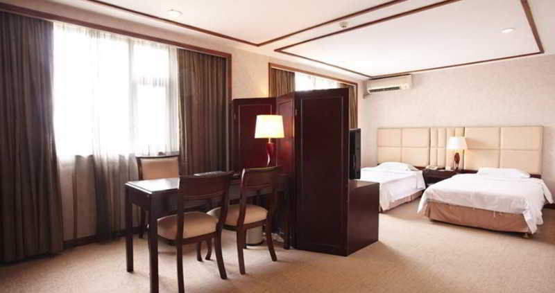 Hotel Warm Yes Business 4*