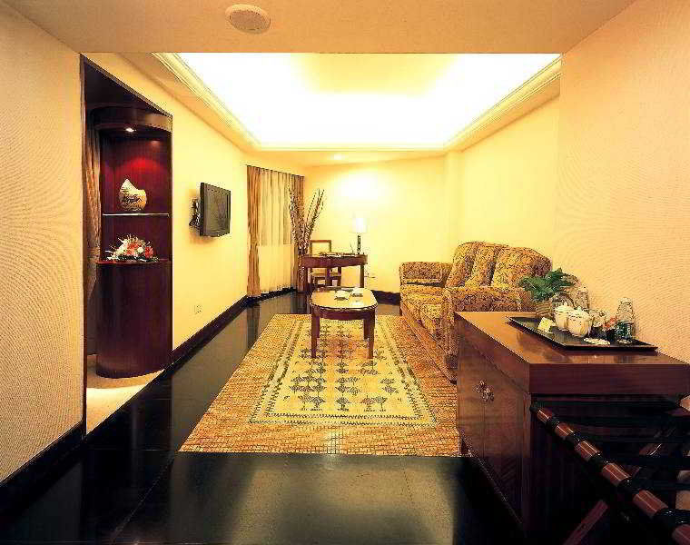 Haitao Hotel 3*