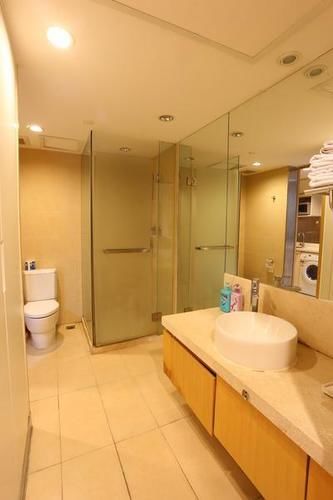 F&H Chain Hotel *