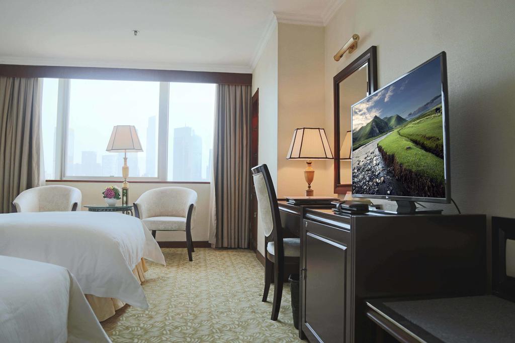 China Mayors Plaza - Free Shuttle Between And Exhibition Center & Exhibitor Registration Counter During Fair Hotel