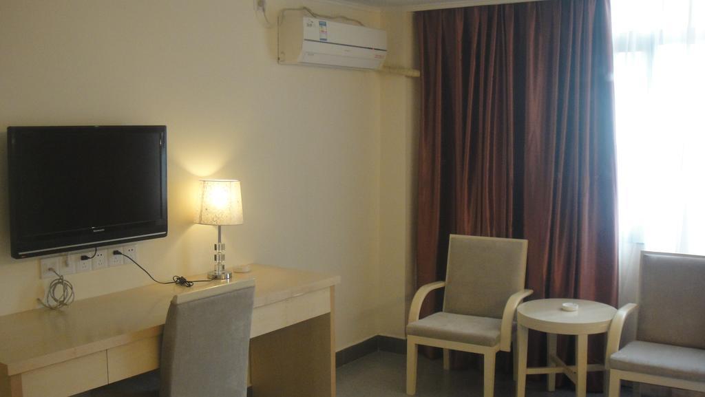 Hotel Guang Dong 2*