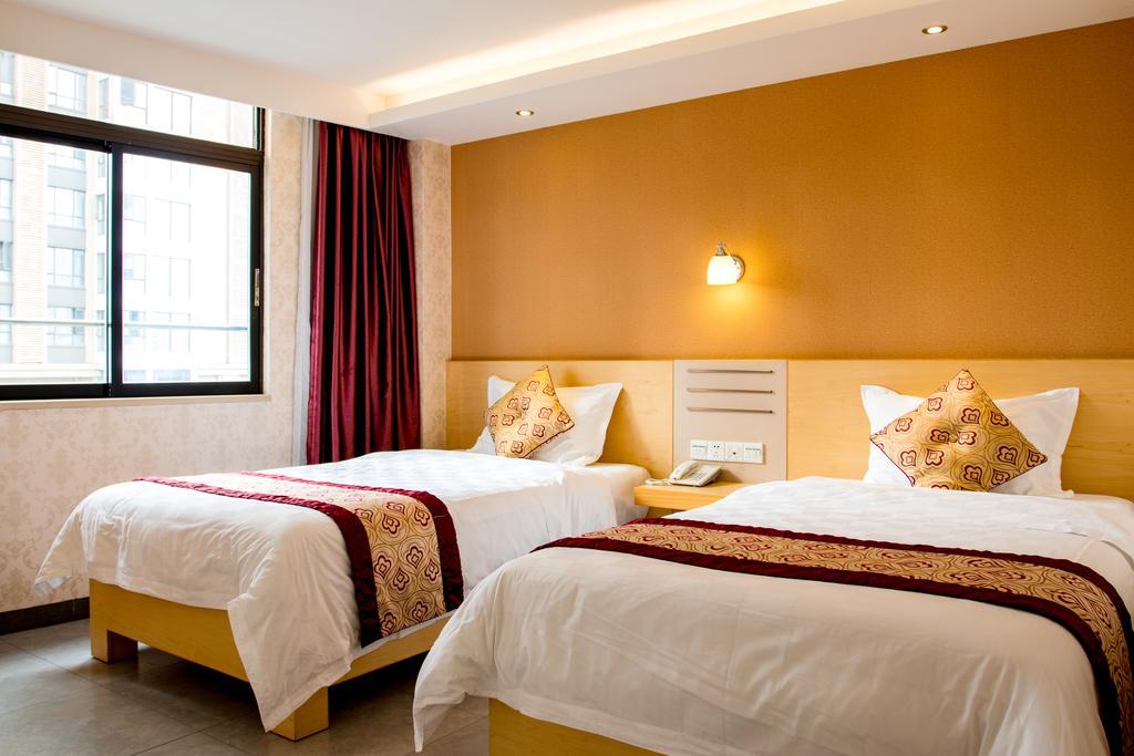 Guang Dong Hotel 2*