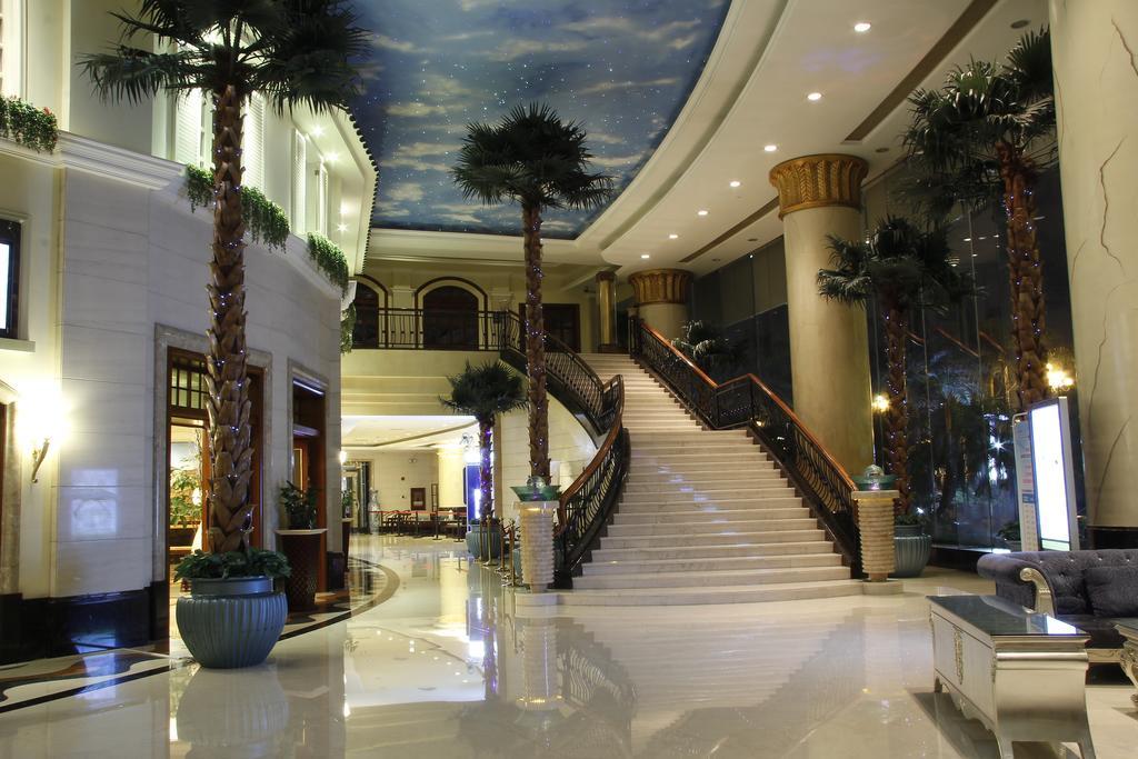 The Royal Marina Plaza Hotel