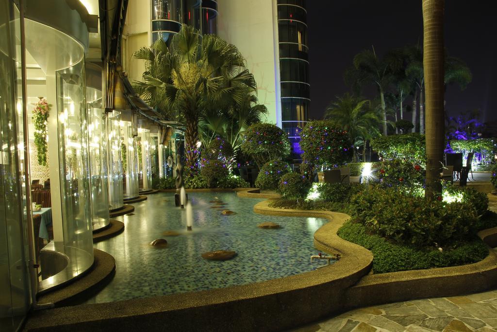 The Royal Marina Plaza Hotel 5*