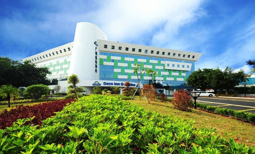 Days Hotel 4*