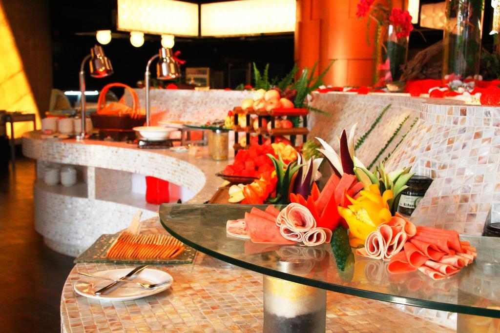 Hotel Jianguo 5*