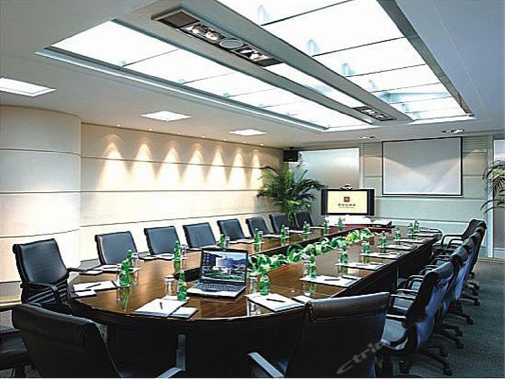 Hotel Nansha Grand 5*