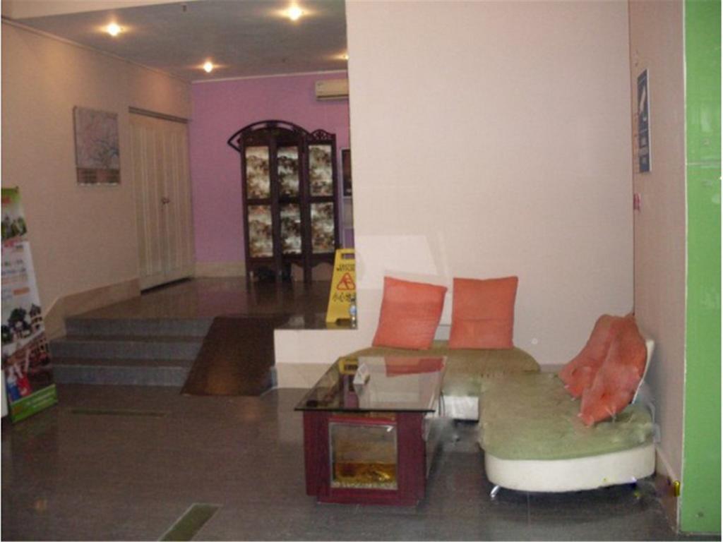 Club Yuexiu Branch Hotel 3*