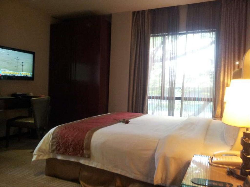 Hoikong Hotel 3*