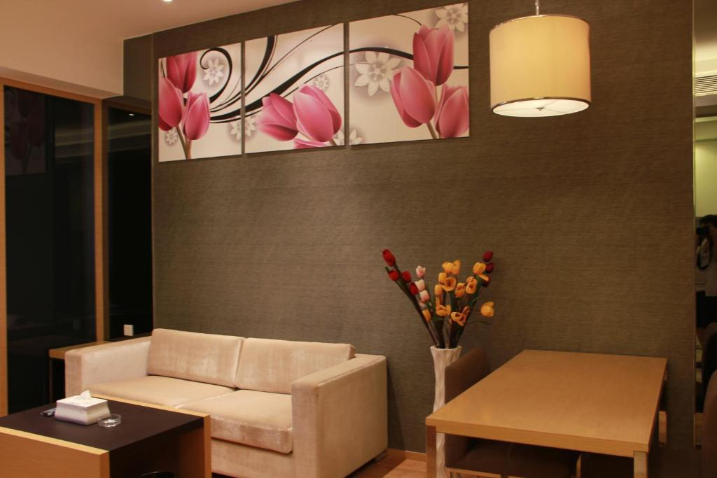 Xing Yi International - Poly World Branch Guangzhou