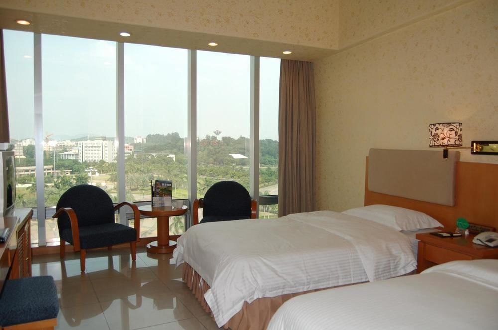 Hotel Guangdong Olympic 3*