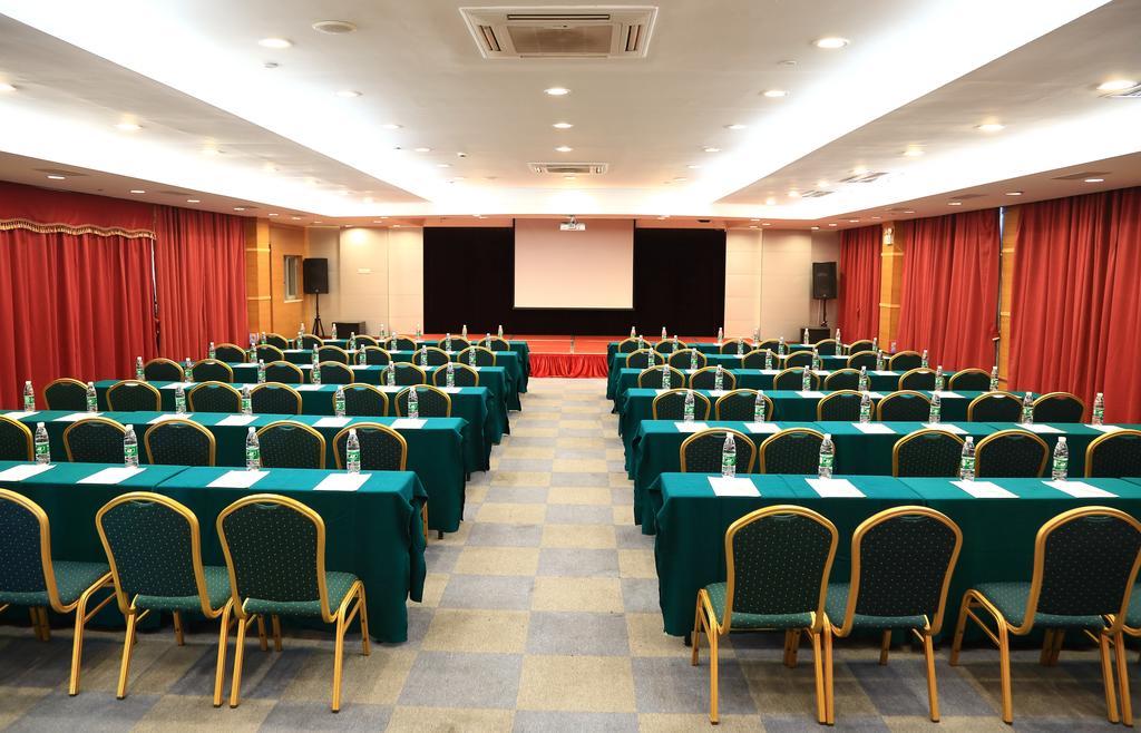 Lavande Hotel Guangzhou Pazhou Hotel 3*