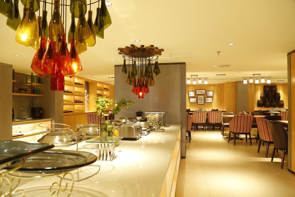 Orange Select Huanshi East Road Hotel