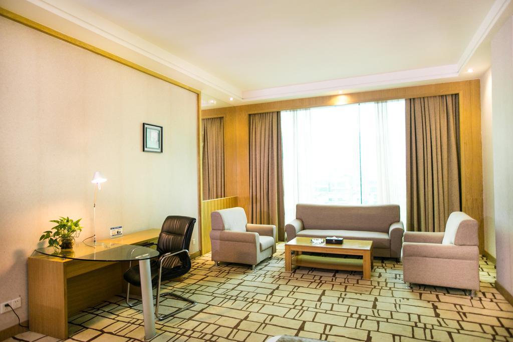 Baiyun Cheerful Hotel Guangzhou