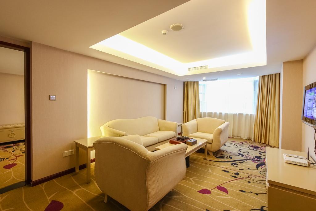 Lavande Hotel Guangzhou Pazhou Hotel 3*