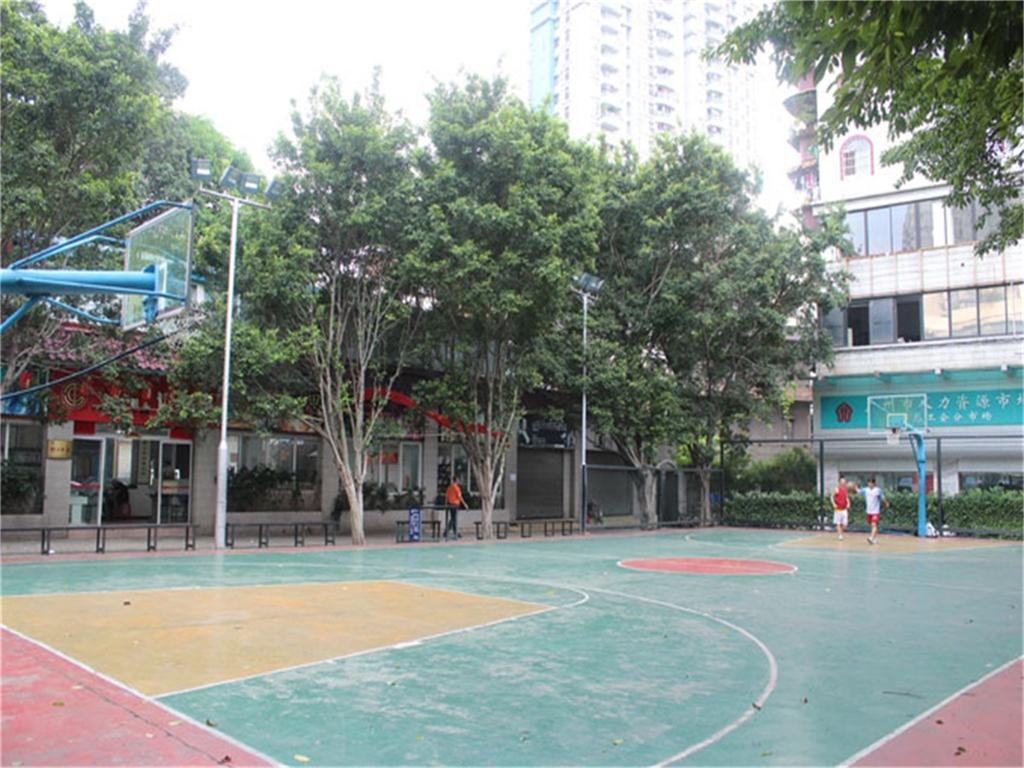 Hotel Skyline Plaza 4*