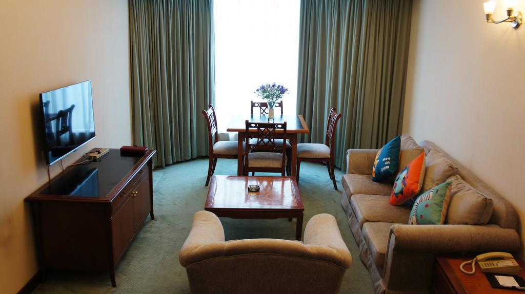 Hotel Ramada By Wyndham Pearl Guangzhou-canton Fair Free Shuttle Bus Guangzhou